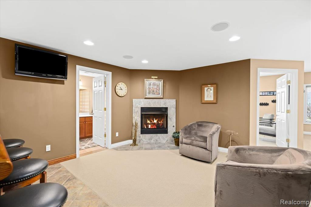 10800 LIGHTHOUSE PT., South Lyon, MI 48178 — Photo 41