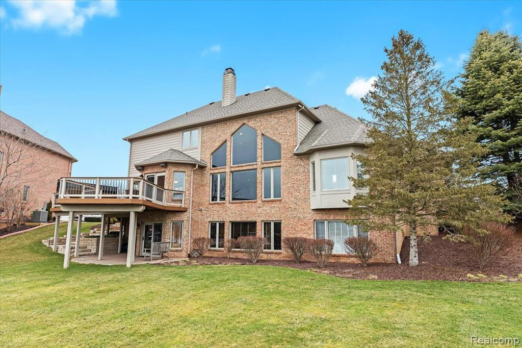 10800 LIGHTHOUSE PT., South Lyon, MI 48178 — Photo 49