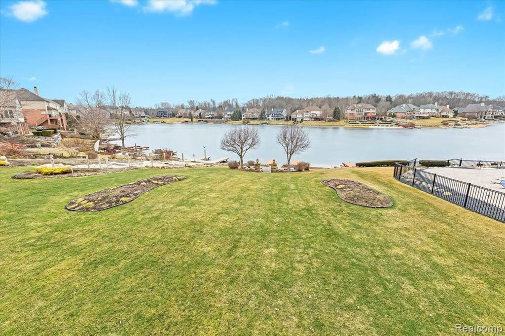 10800 LIGHTHOUSE PT., South Lyon, MI 48178 — Photo 50