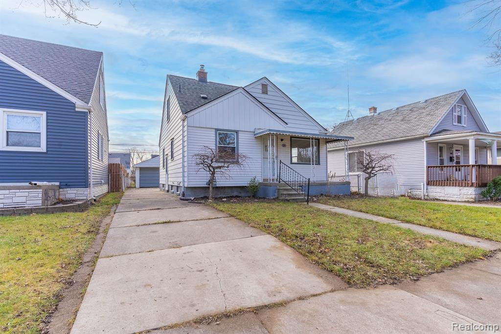 611 CLEVELAND Avenue, Lincoln Park, MI 48146 — Photo 2