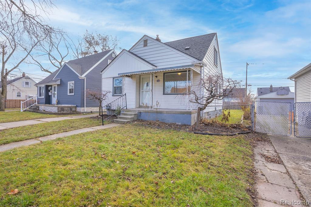 611 CLEVELAND Avenue, Lincoln Park, MI 48146 — Photo 5