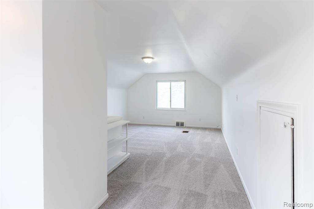 611 CLEVELAND Avenue, Lincoln Park, MI 48146 — Photo 16