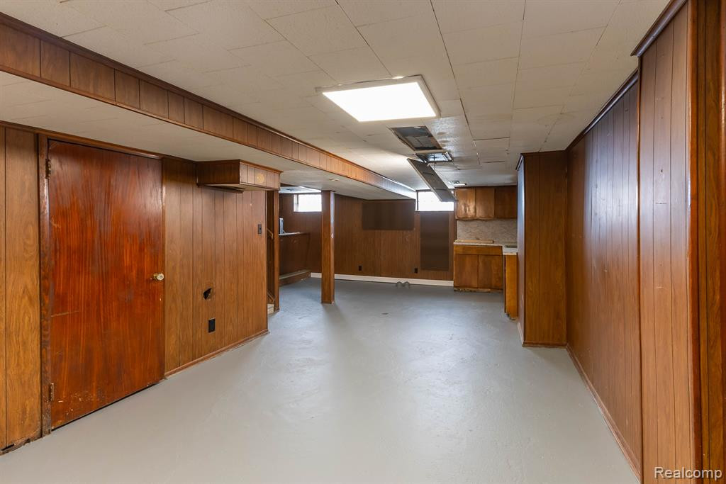 611 CLEVELAND Avenue, Lincoln Park, MI 48146 — Photo 19