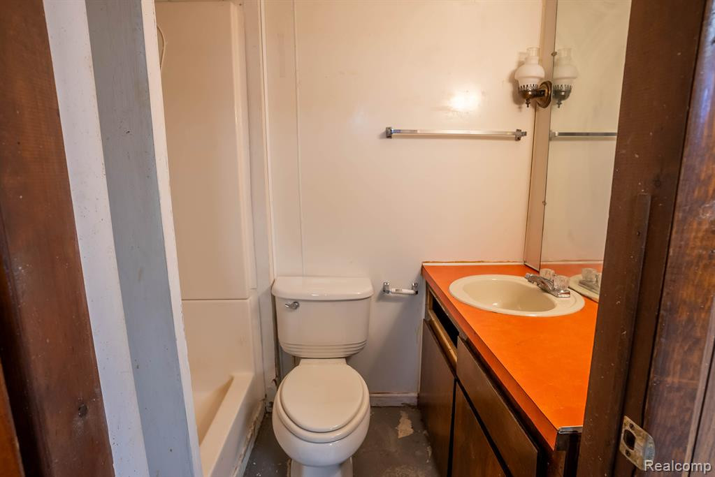 611 CLEVELAND Avenue, Lincoln Park, MI 48146 — Photo 22