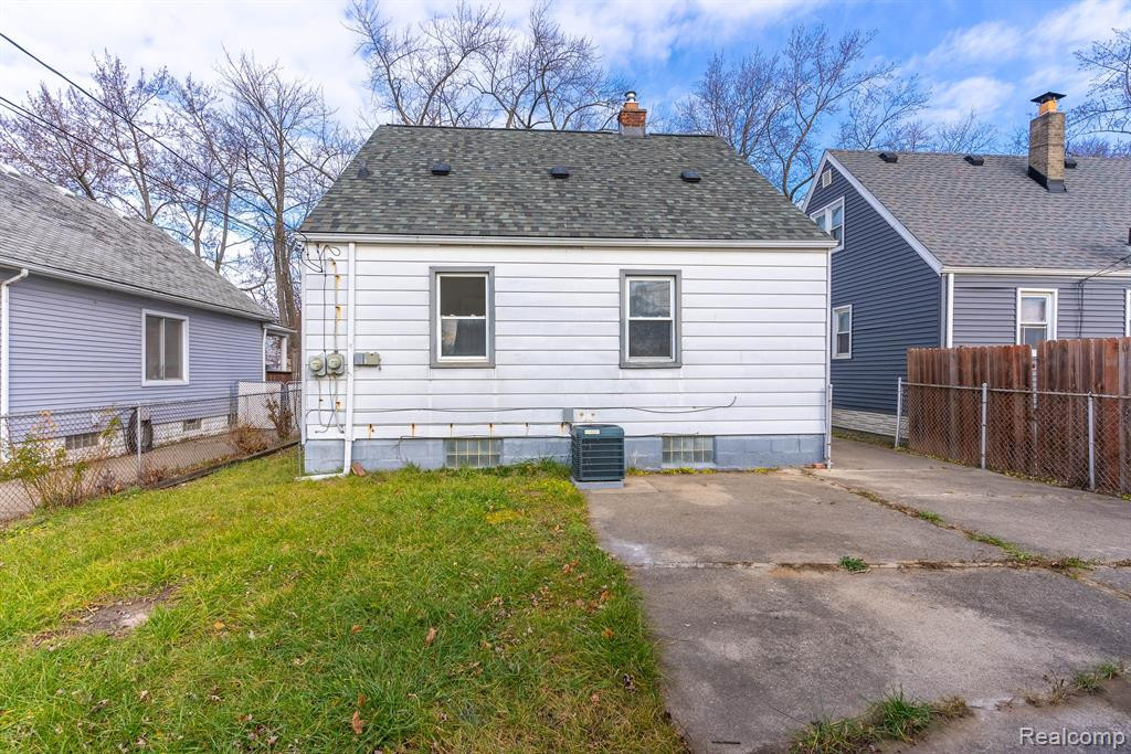 611 CLEVELAND Avenue, Lincoln Park, MI 48146 — Photo 25