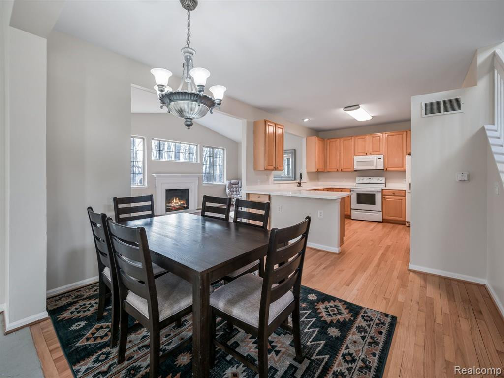 5731 VILLA FRANCE Avenue, Ann Arbor, MI 48103 — Photo 24