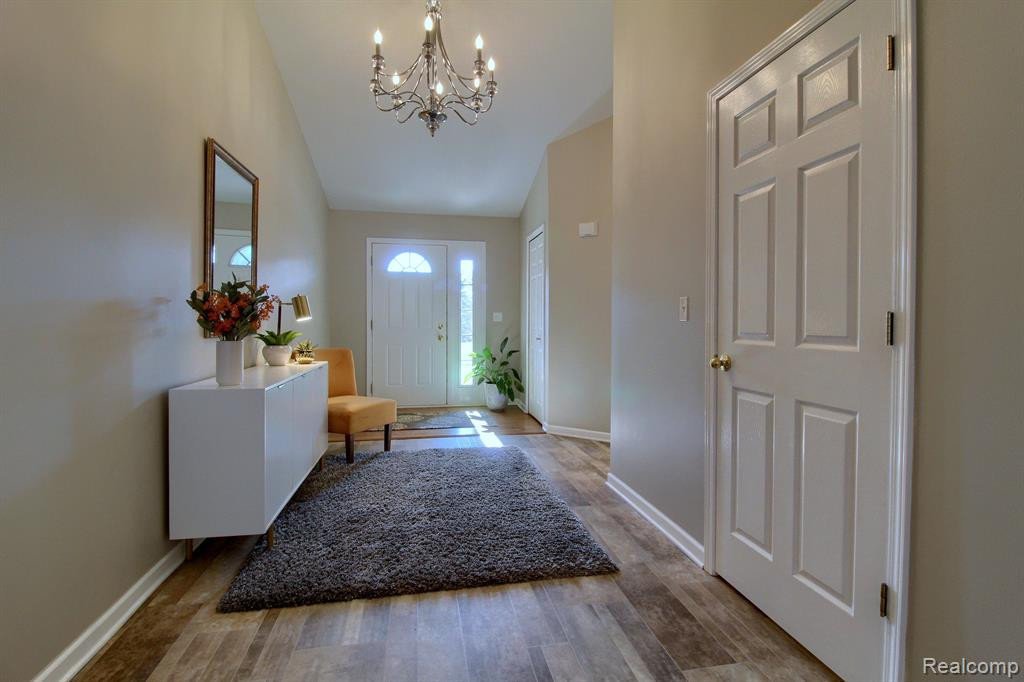 23714 ASHLEY Drive, Flat Rock, MI 48134 — Photo 3