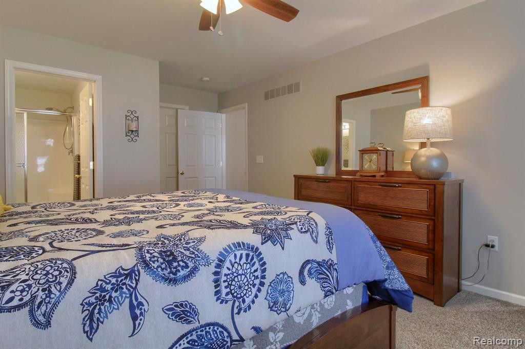 23714 ASHLEY Drive, Flat Rock, MI 48134 — Photo 16