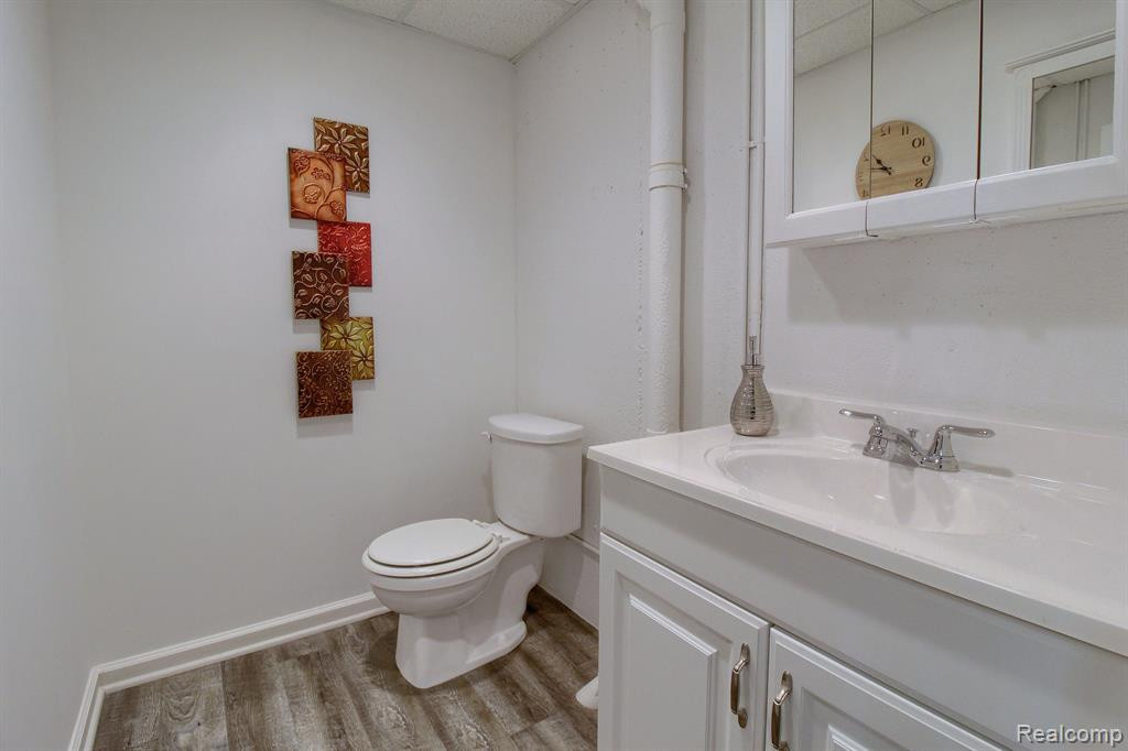 23714 ASHLEY Drive, Flat Rock, MI 48134 — Photo 26