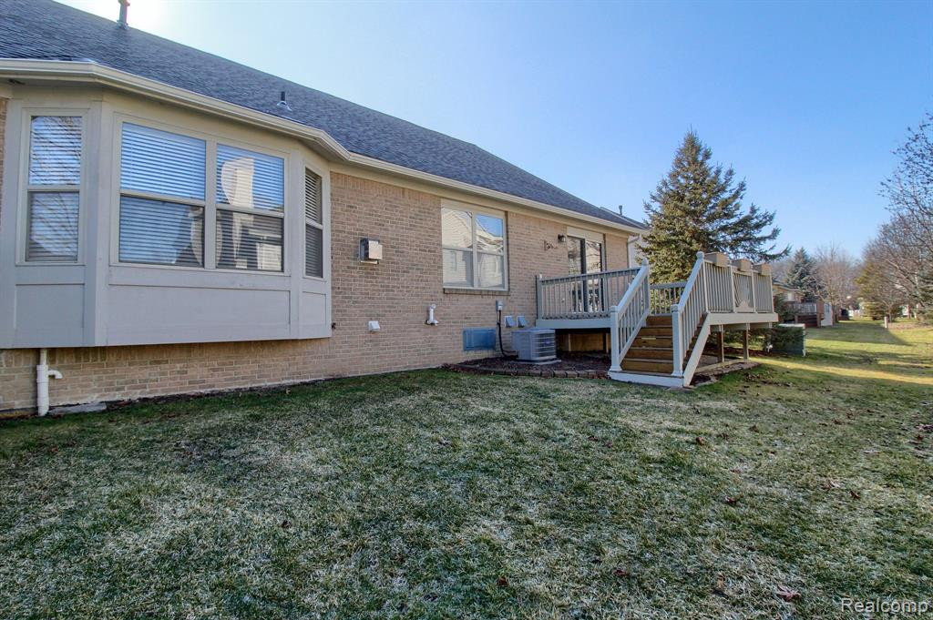 23714 ASHLEY Drive, Flat Rock, MI 48134 — Photo 29