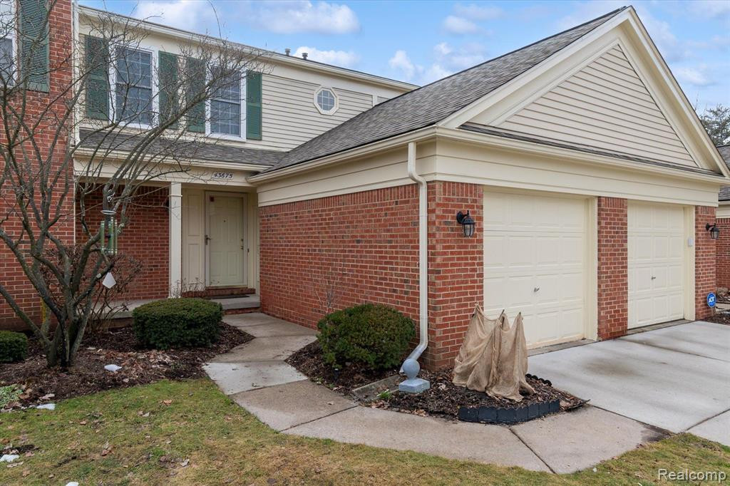 43675 CHRISTOPHER, Canton, MI 48188 — Photo 2