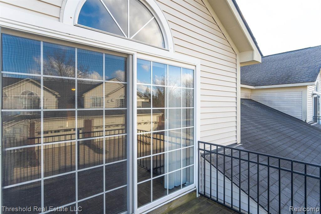 34202 EMMA Circle, Walled Lake, MI 48390 — Photo 5