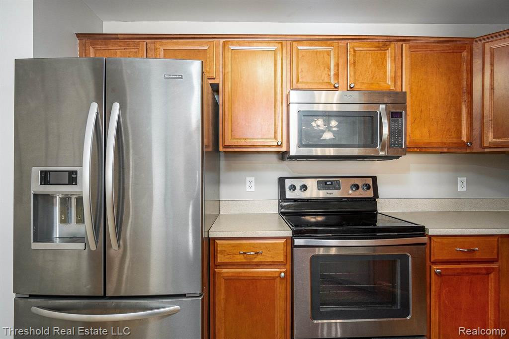 34202 EMMA Circle, Walled Lake, MI 48390 — Photo 12