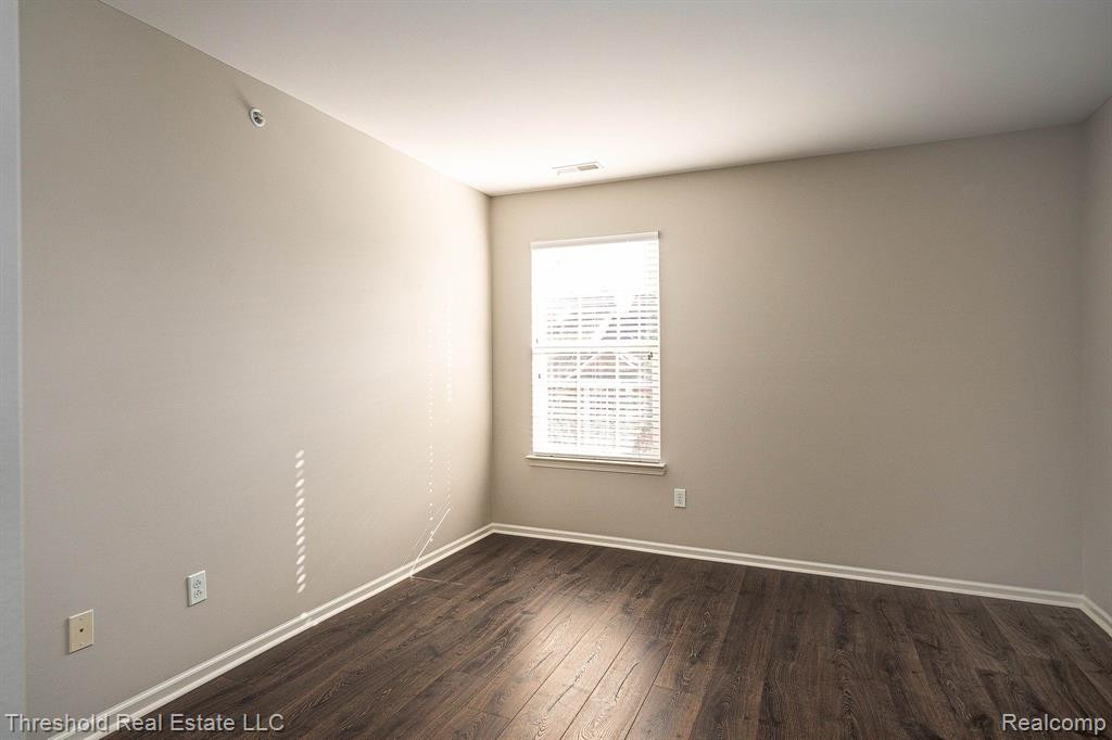 34202 EMMA Circle, Walled Lake, MI 48390 — Photo 20