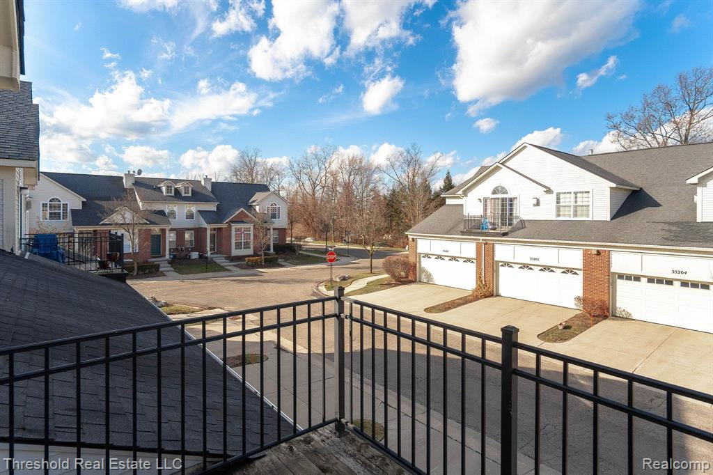 34202 EMMA Circle, Walled Lake, MI 48390 — Photo 30