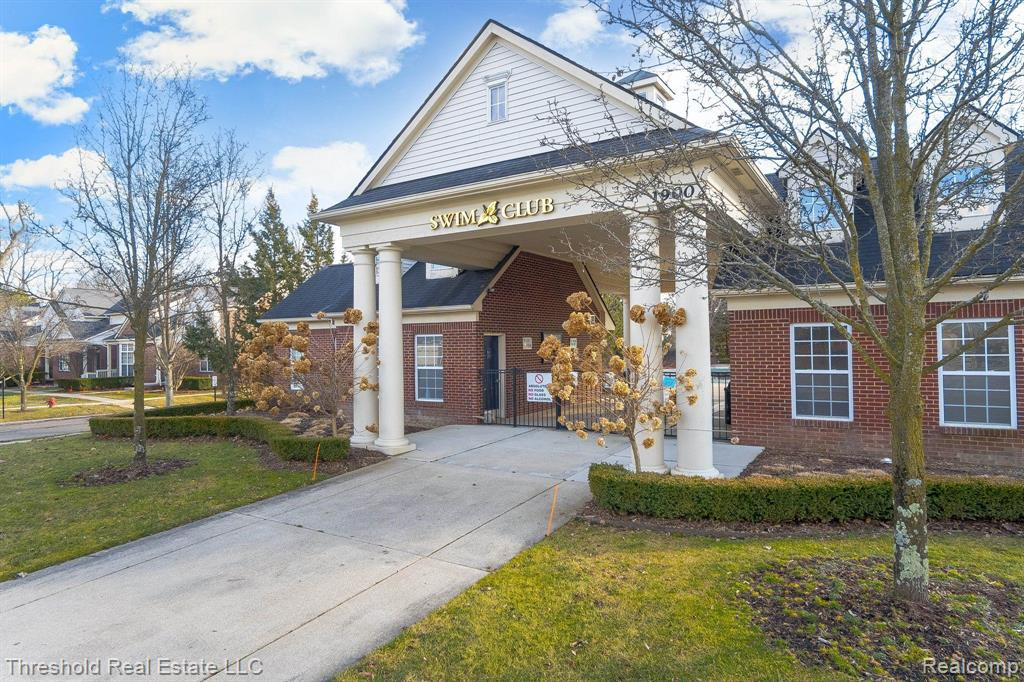 34202 EMMA Circle, Walled Lake, MI 48390 — Photo 31
