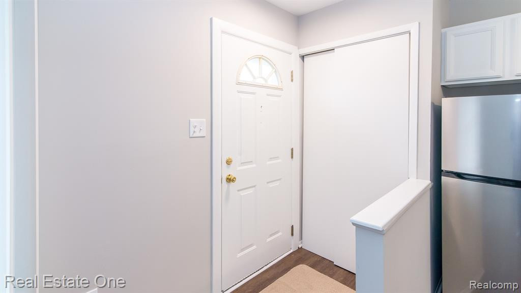 8050 COVENTRY Street, 147, Westland, MI — Photo 5