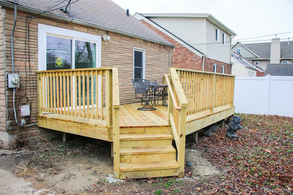 709 S EDISON Avenue, Royal Oak, MI 48067 — Photo 22