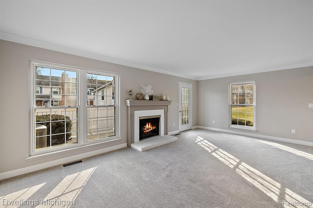 42194 ROSCOMMON Street, Northville, MI 48167 — Photo 15