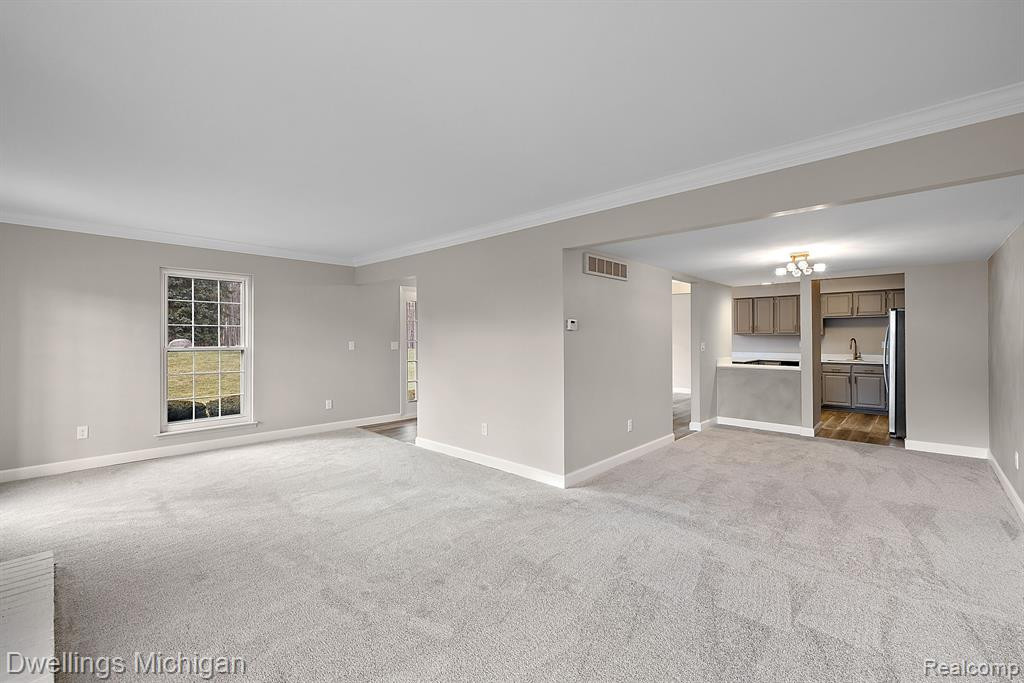 42194 ROSCOMMON Street, Northville, MI 48167 — Photo 16