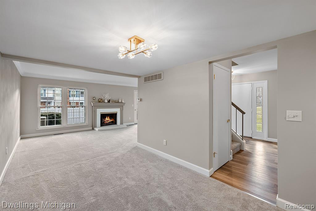 42194 ROSCOMMON Street, Northville, MI 48167 — Photo 18