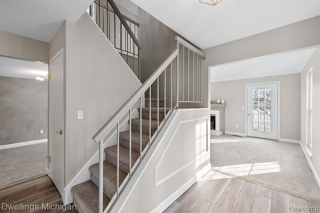 42194 ROSCOMMON Street, Northville, MI 48167 — Photo 24