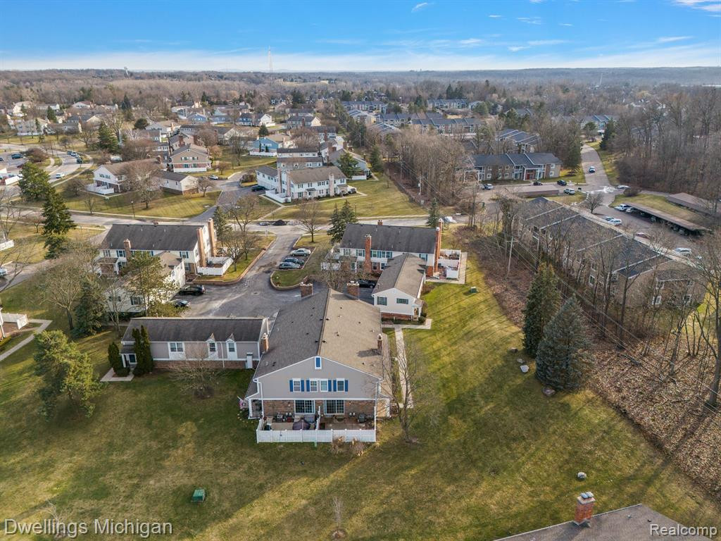 42194 ROSCOMMON Street, Northville, MI 48167 — Photo 46