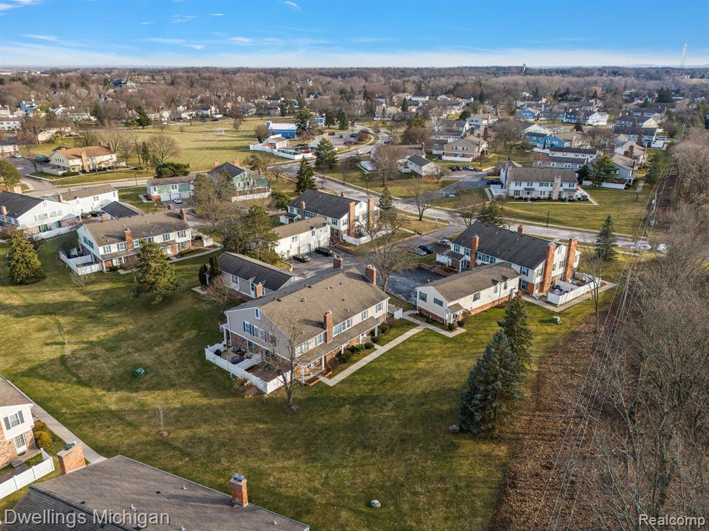 42194 ROSCOMMON Street, Northville, MI 48167 — Photo 47