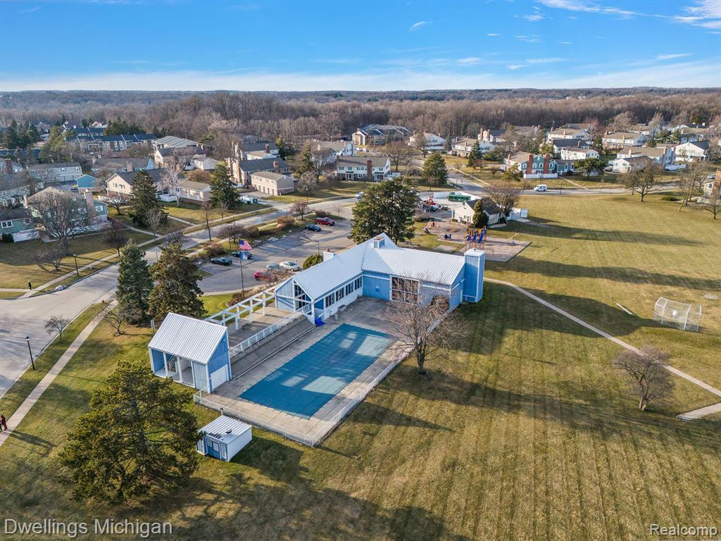 42194 ROSCOMMON Street, Northville, MI 48167 — Photo 56