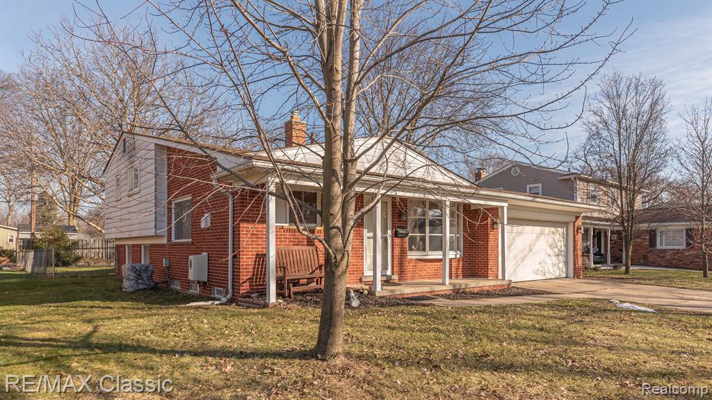40764 CRABTREE Lane, Plymouth, MI 48170 — Photo 2