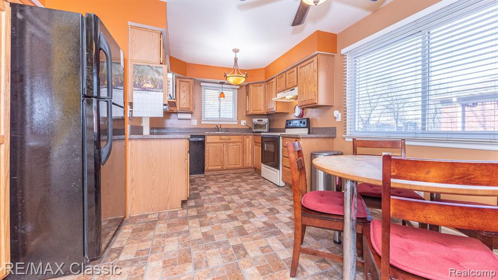 40764 CRABTREE Lane, Plymouth, MI 48170 — Photo 14