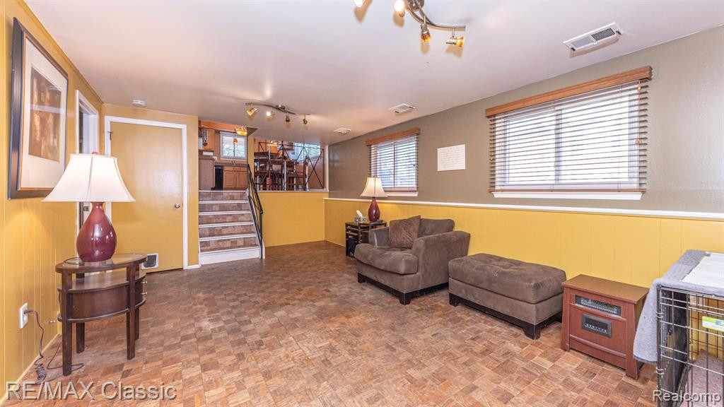 40764 CRABTREE Lane, Plymouth, MI 48170 — Photo 30