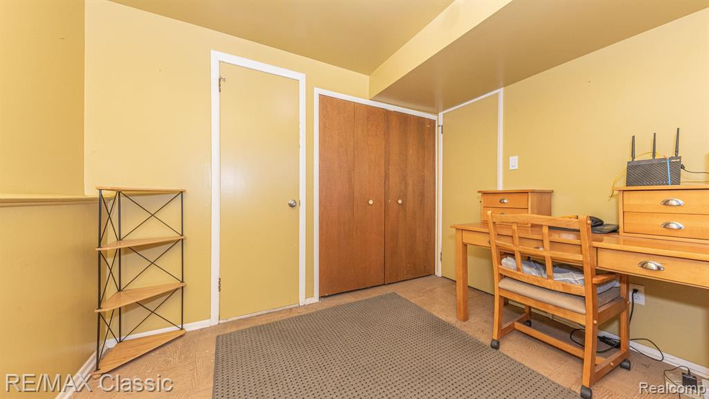40764 CRABTREE Lane, Plymouth, MI 48170 — Photo 34