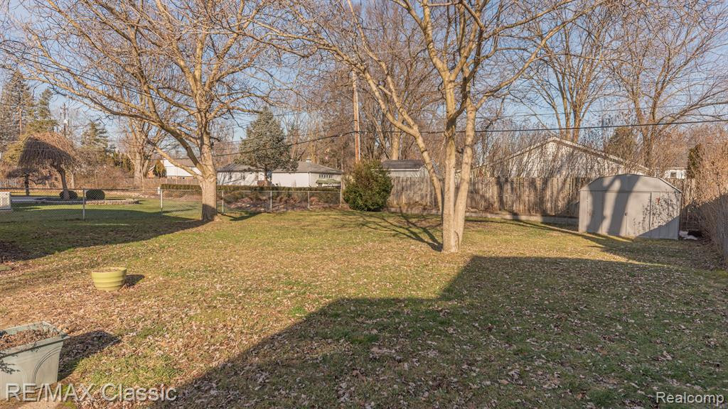 40764 CRABTREE Lane, Plymouth, MI 48170 — Photo 44