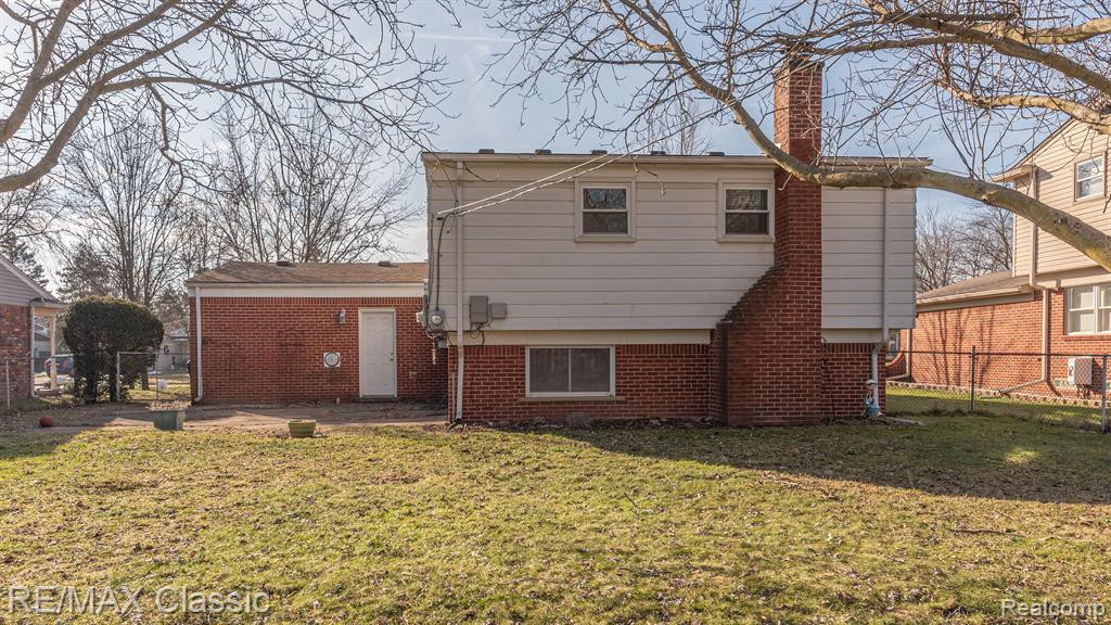 40764 CRABTREE Lane, Plymouth, MI 48170 — Photo 46