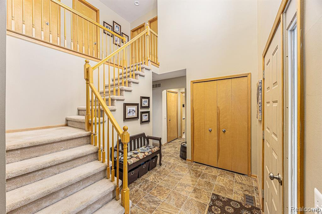 45937 DUKE Drive, Chesterfield, MI — Photo 11