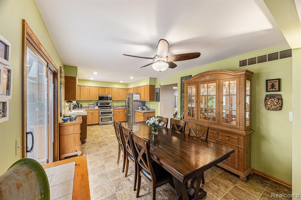 45937 DUKE Drive, Chesterfield, MI — Photo 17