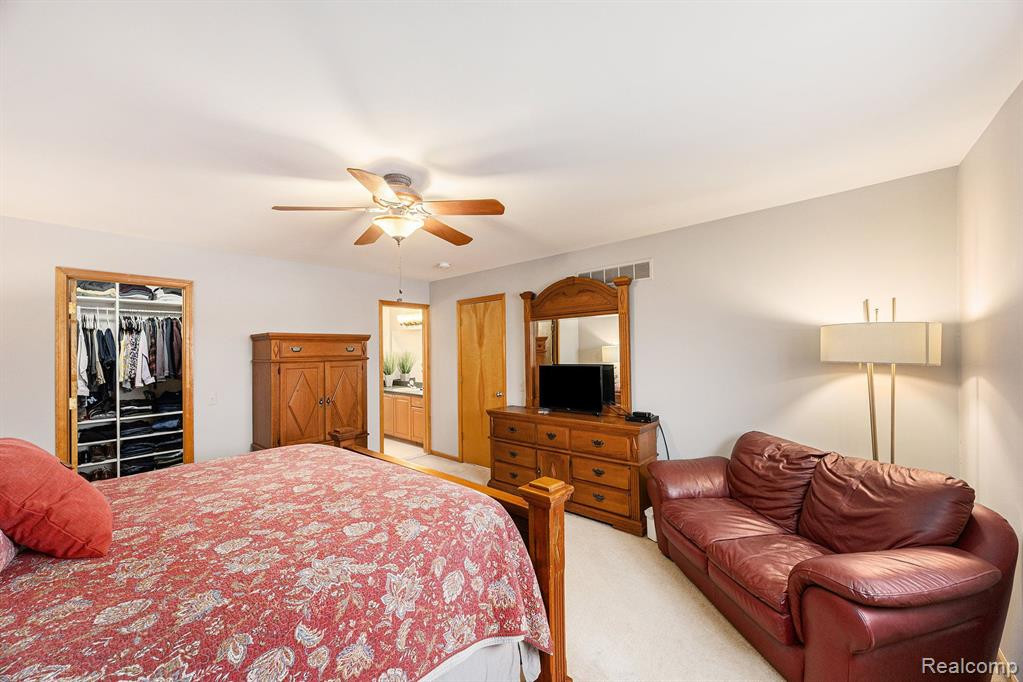 45937 DUKE Drive, Chesterfield, MI — Photo 24