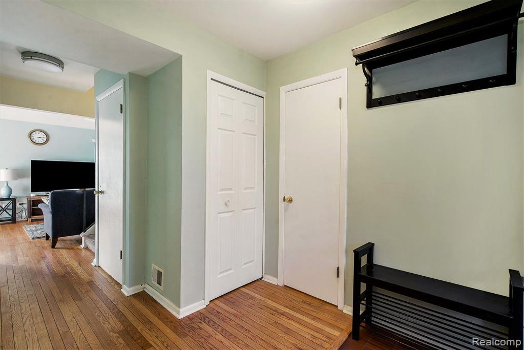 2606 Traver Boulevard, Ann Arbor, MI 48105 — Photo 4