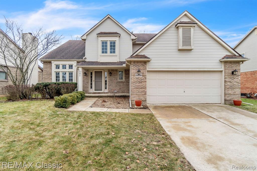 1458 S HIDDEN CREEK Drive, Saline, MI 48176 — Photo 3