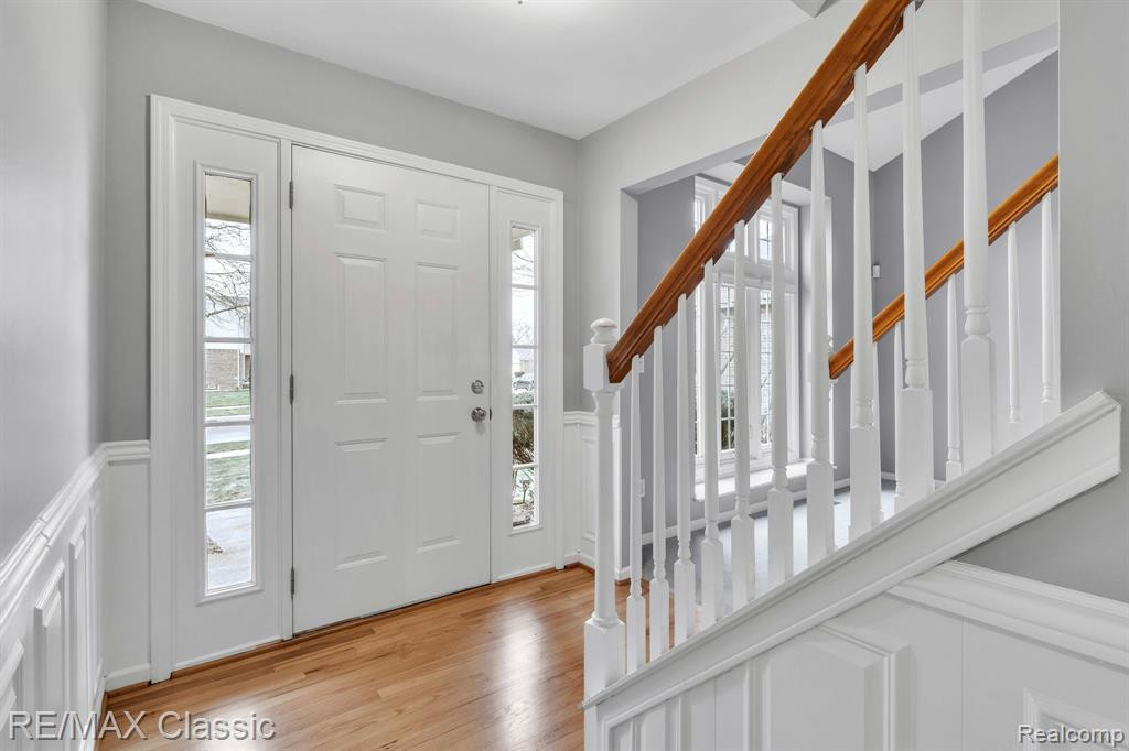 1458 S HIDDEN CREEK Drive, Saline, MI 48176 — Photo 6