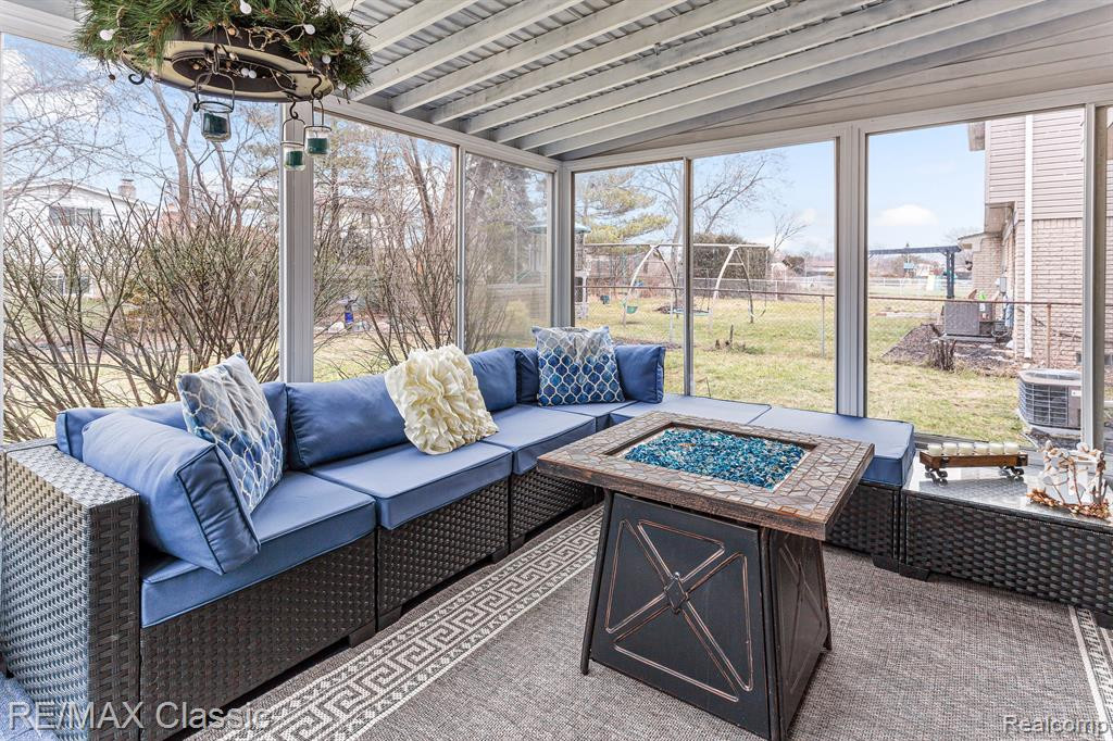 44296 Village, Canton, MI 48187 — Photo 11