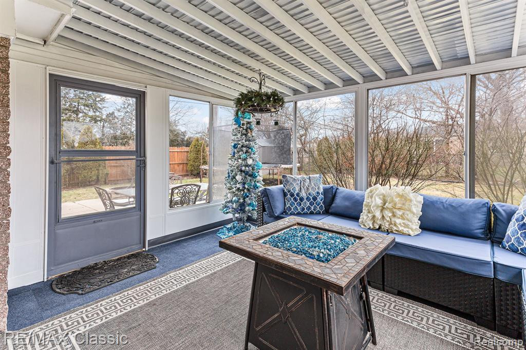 44296 Village, Canton, MI 48187 — Photo 12
