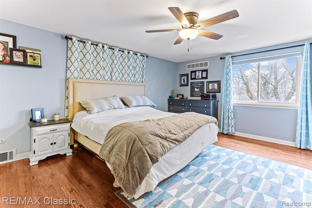 44296 Village, Canton, MI 48187 — Photo 18