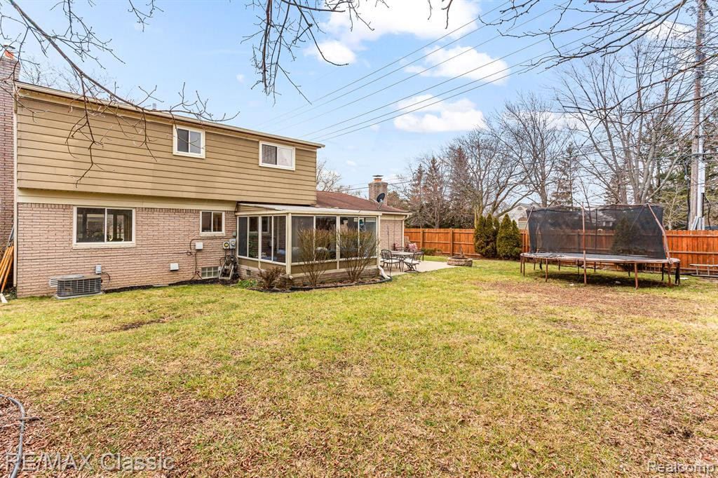 44296 Village, Canton, MI 48187 — Photo 30