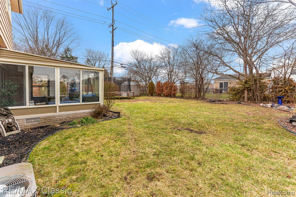 44296 Village, Canton, MI 48187 — Photo 31
