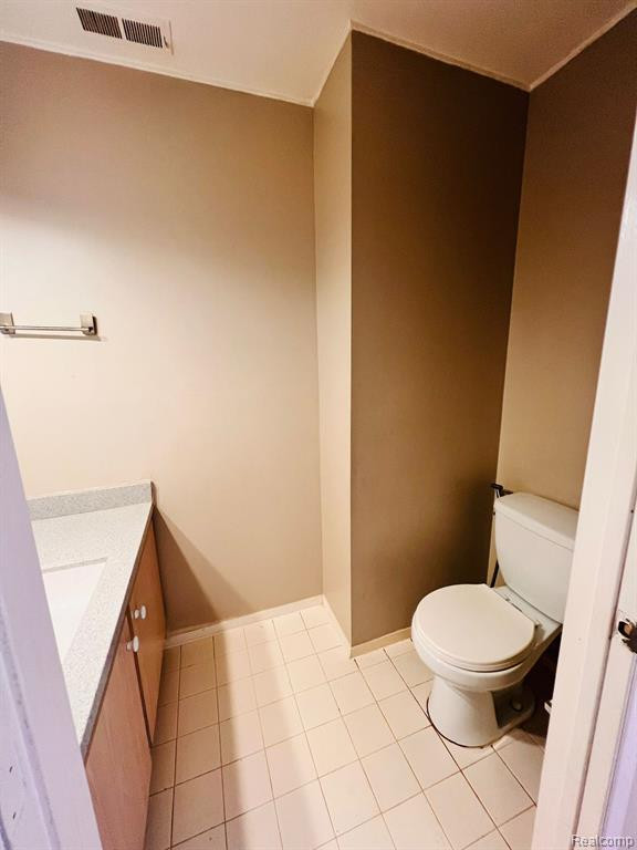 22236 CAPE COD Way, Farmington Hills, MI 48336 — Photo 13