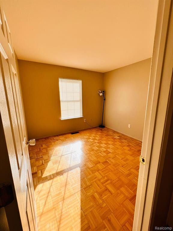 22236 CAPE COD Way, Farmington Hills, MI 48336 — Photo 25