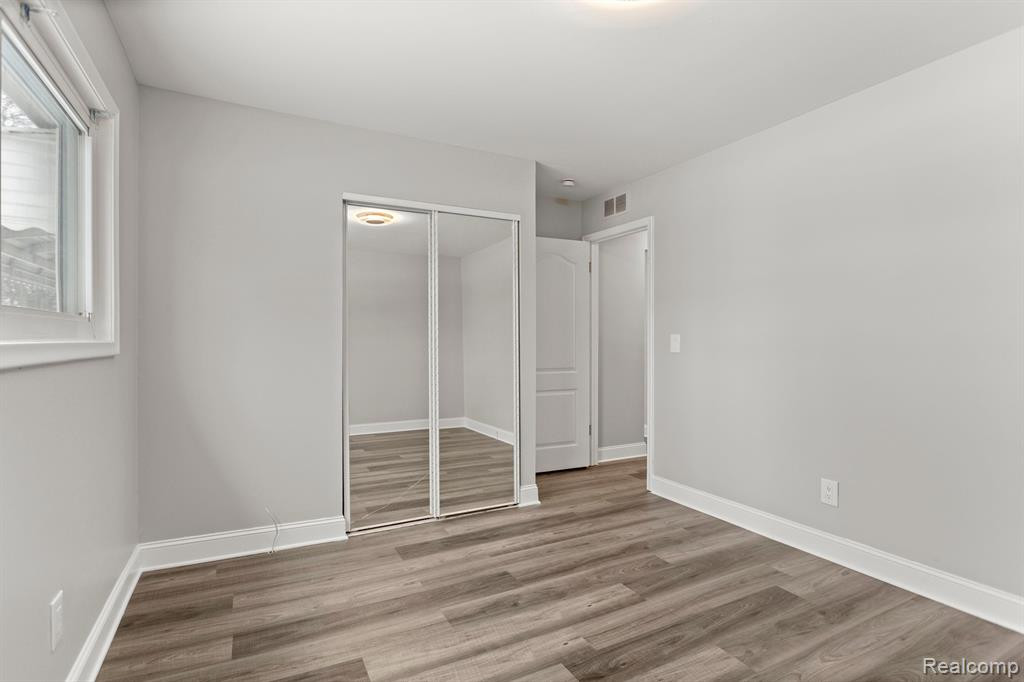 4103 DETROIT Street, Dearborn Heights, MI 48125 — Photo 18