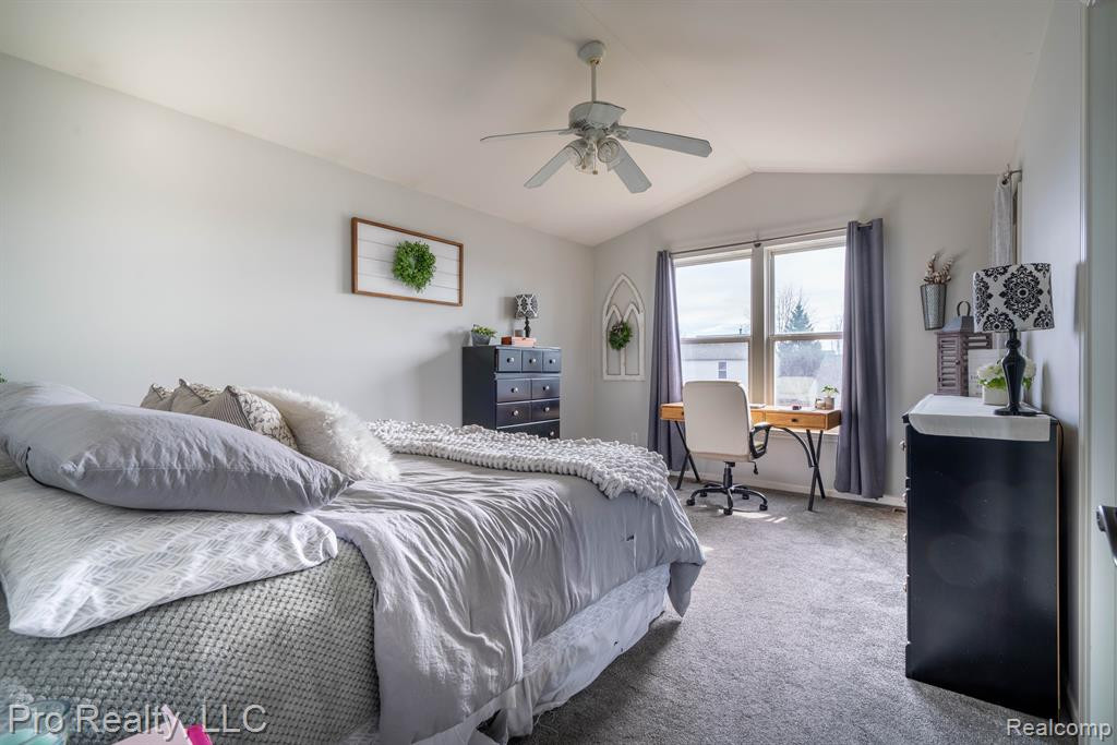 9980 W AVONDALE Circle, Ypsilanti, MI 48198 — Photo 14